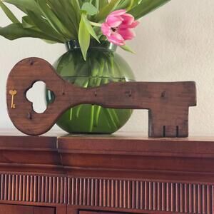 Vintage Wooden Key Holder 1960s 70s Clover Wall Hook Rack Decor